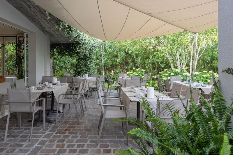 Hotel Giulietta Romeo Лацизе Екстериор снимка