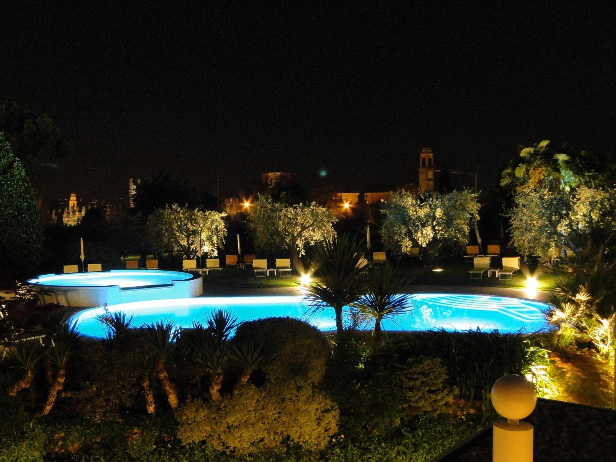 Hotel Giulietta Romeo Лацизе Екстериор снимка