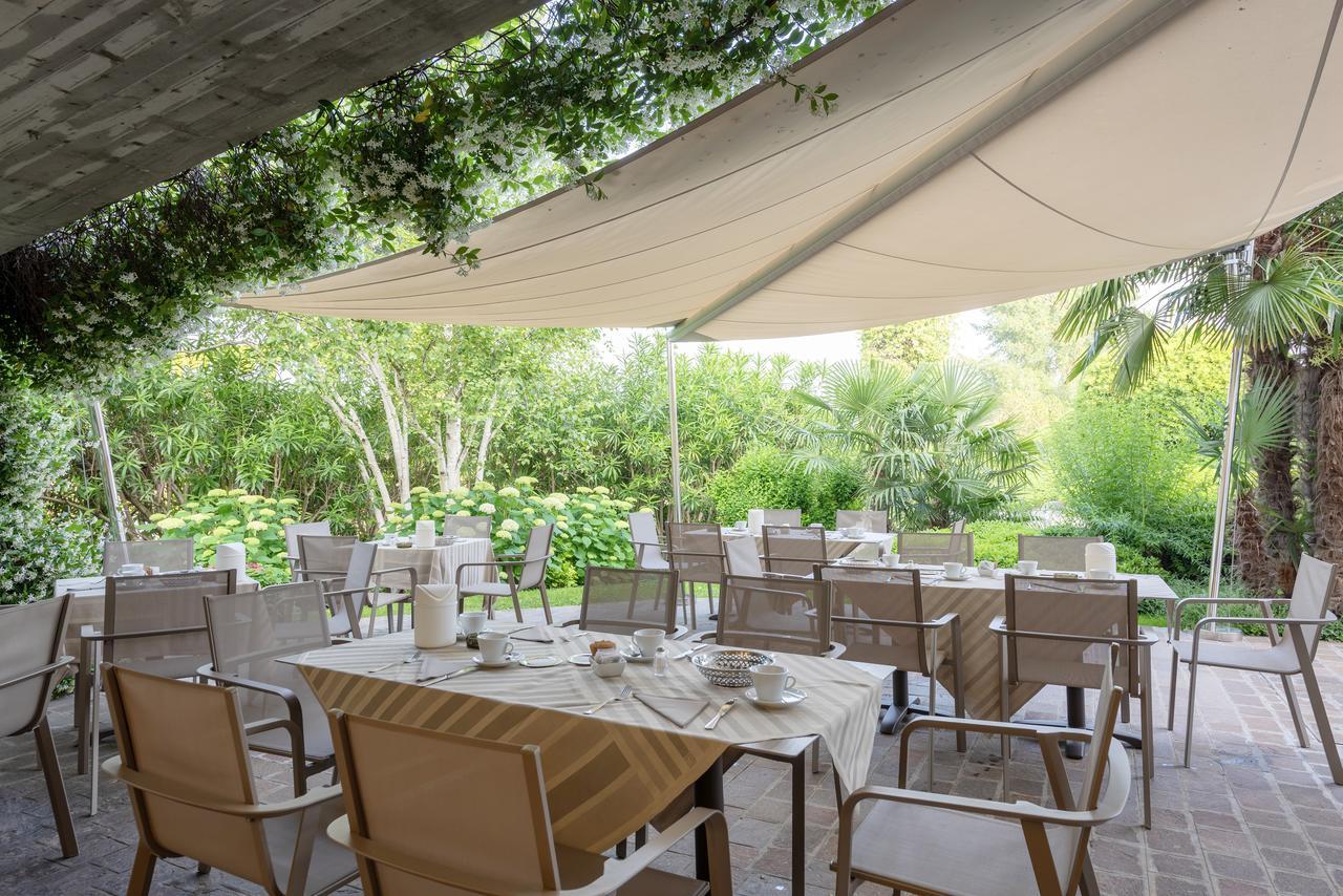 Hotel Giulietta Romeo Лацизе Екстериор снимка