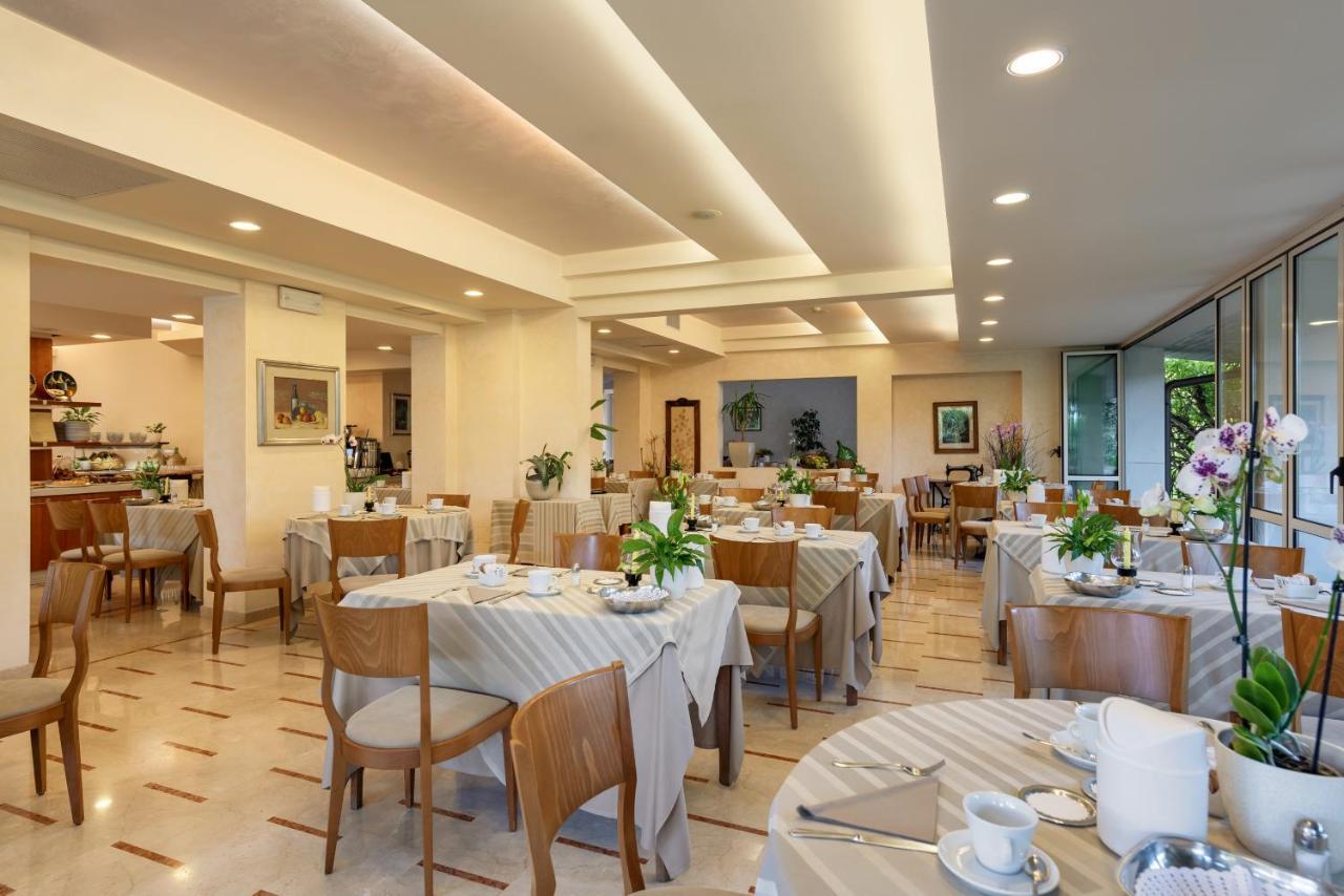 Hotel Giulietta Romeo Лацизе Екстериор снимка
